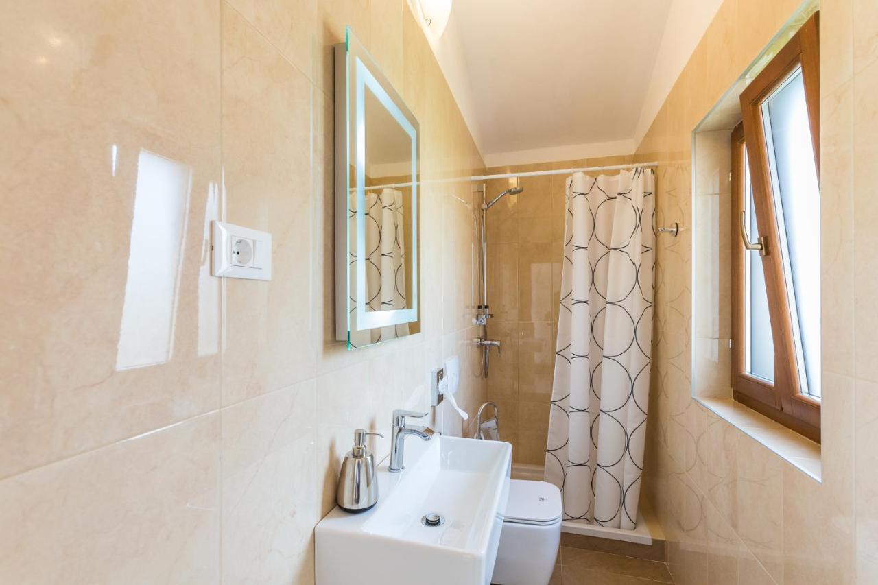 Villa Vignola Kavran Extérieur photo